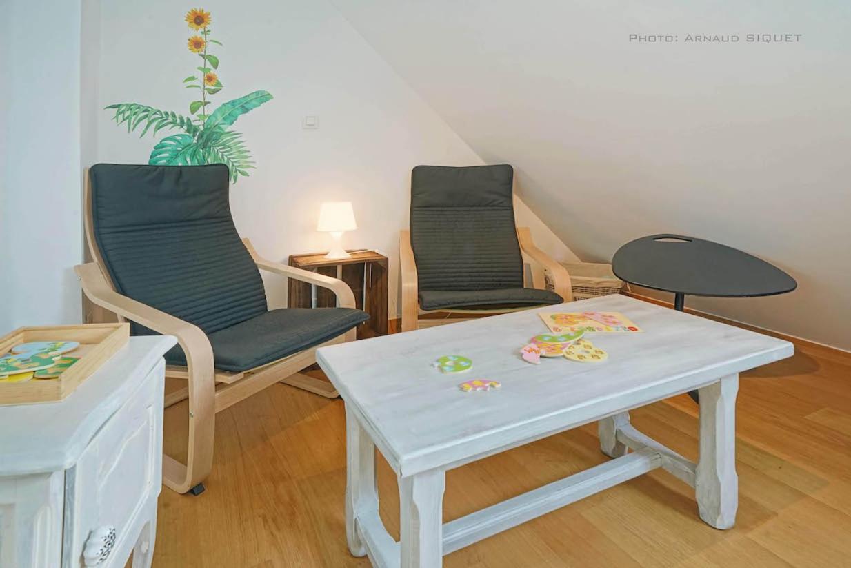 Gite Familial Ferme Des Aujes Falaen Onhaye 외부 사진